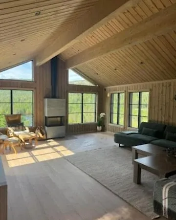 Toppen Panorama Tatil Evi Lona